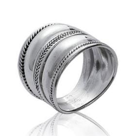 Bague en argent.