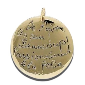 Gros pendentif je taime plaqué or.