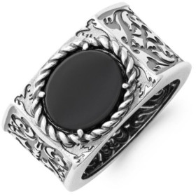 Chevalière en argent et agate noire